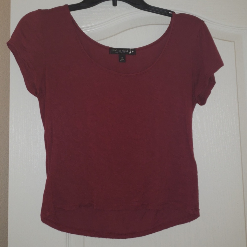 Maroon short tshirt